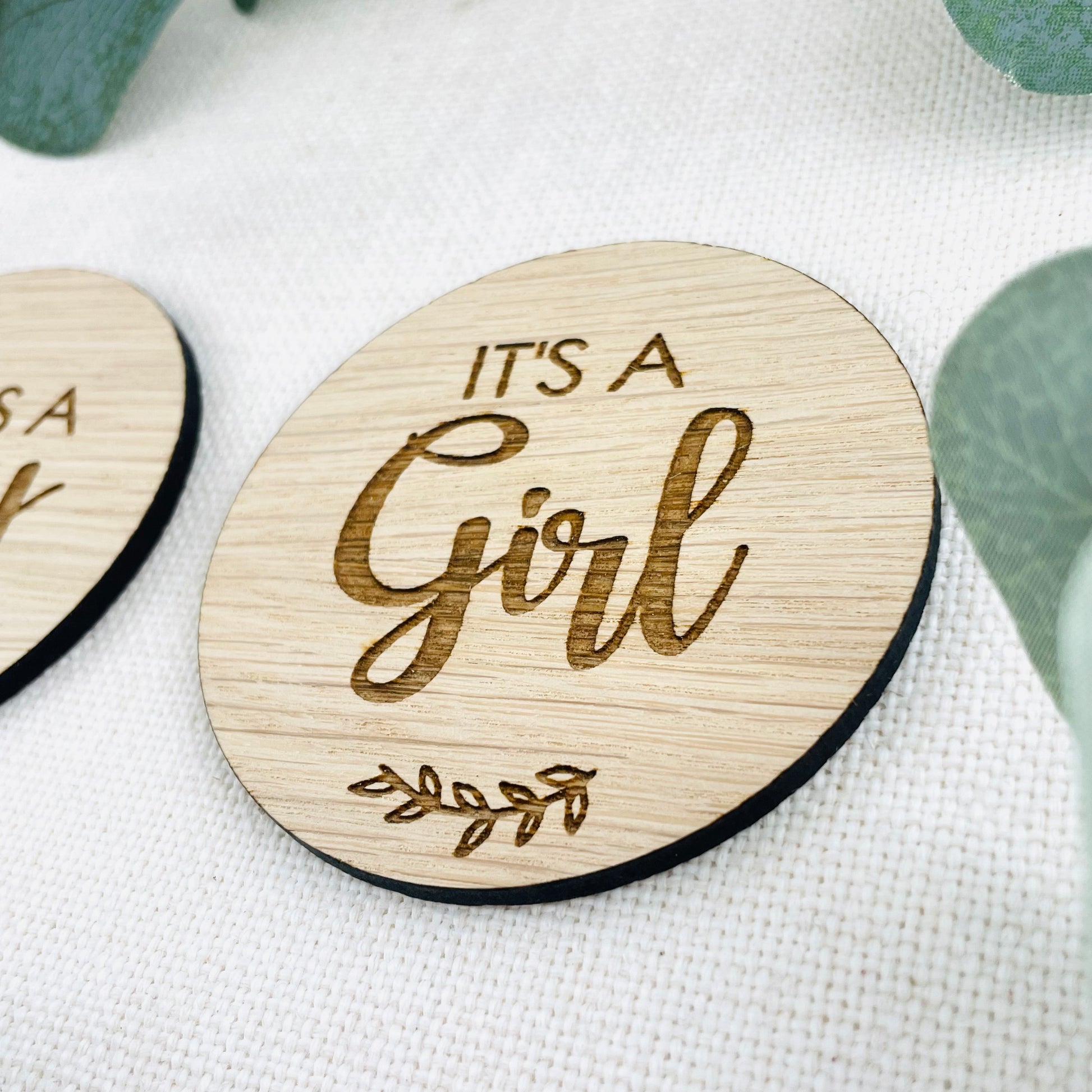 It's a Boy & It's a Girl Wooden Disks Photo Prop