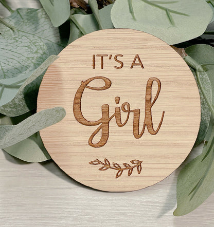 It's a Boy & It's a Girl Wooden Disks Photo Prop