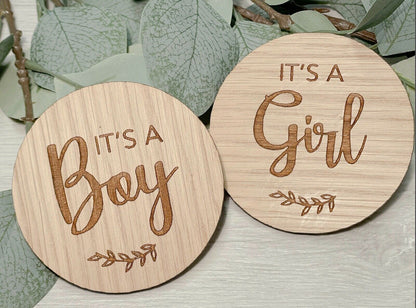 It's a Boy & It's a Girl Wooden Disks Photo Prop